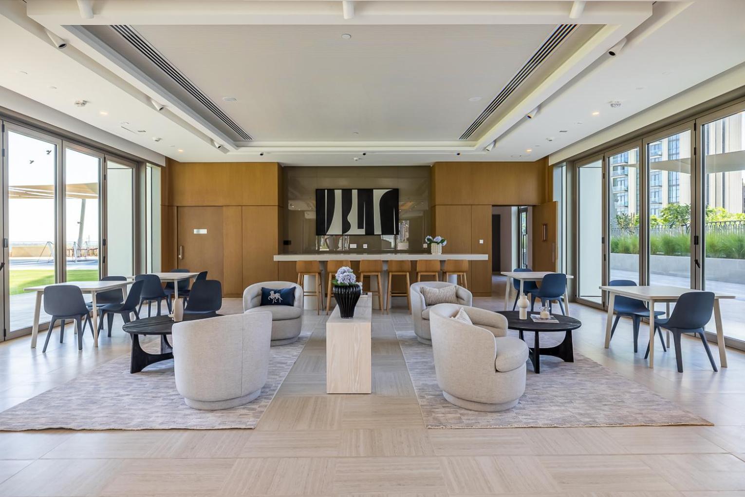 Beautiful With Full Burj View In Downtown Apartment *