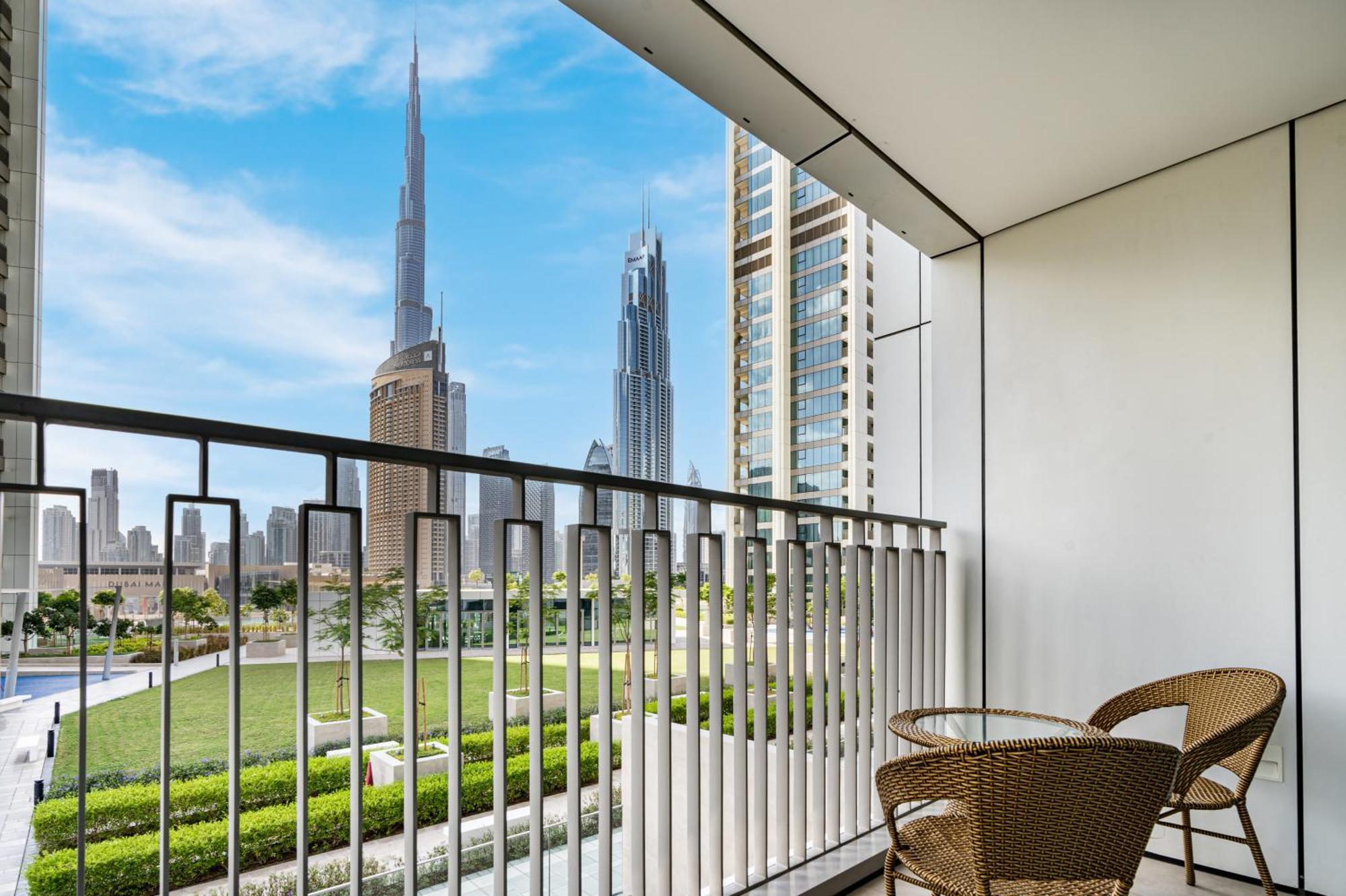 Beautiful With Full Burj View In Downtown
