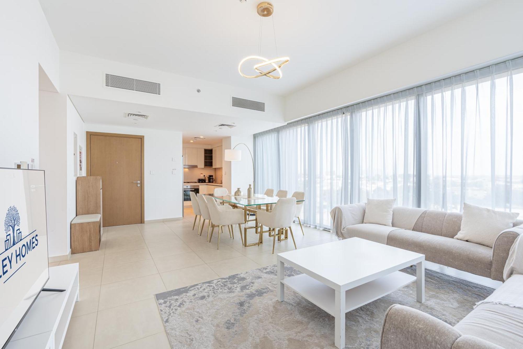 Beautiful With Full Burj View In Downtown Apartment